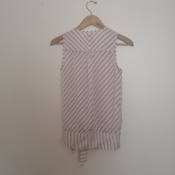 Tristan Stripped Red V-neck Tie Up Blouse - Picture 7 of 8